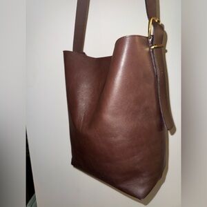 MADEWELL Essential Bucket Tote